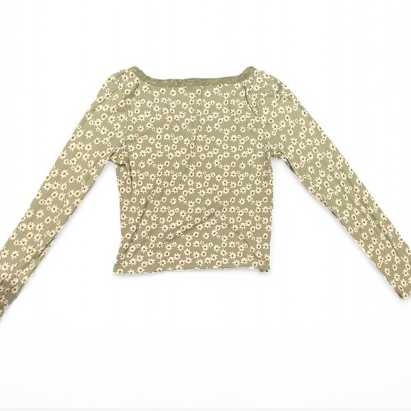 Blue Notes Green Floral Women's Top with lace detail - Picture 4 of 4